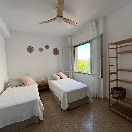 Moderno Apartamento Vacacional Дельтебре Экстерьер фото