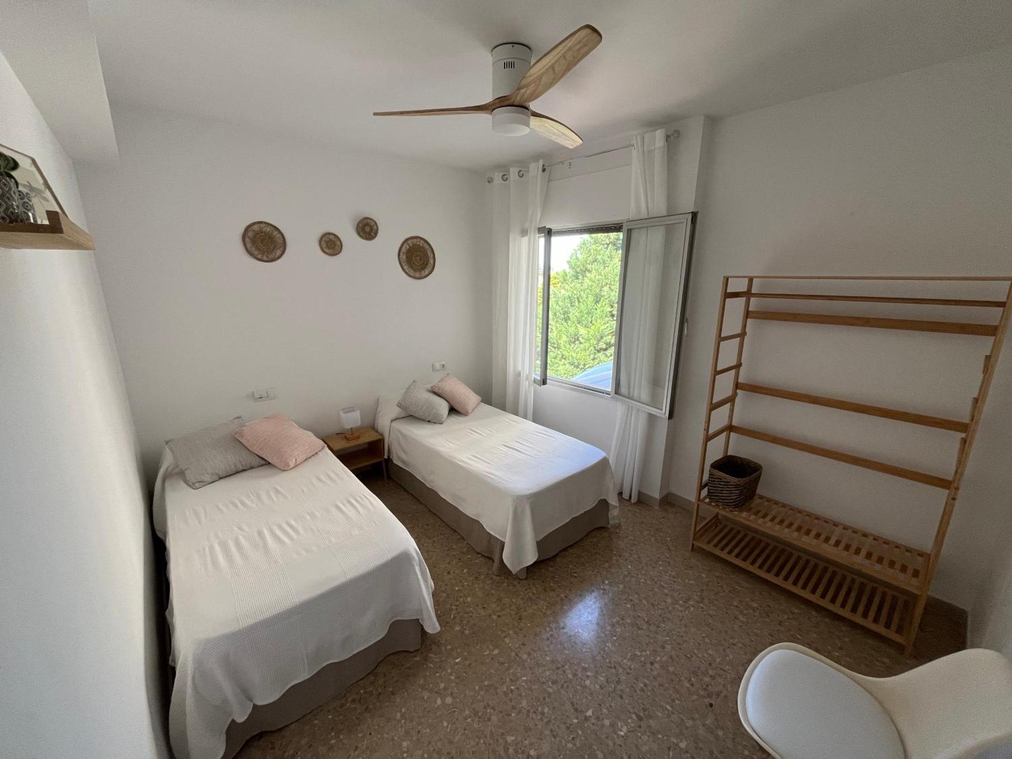 Moderno Apartamento Vacacional Дельтебре Экстерьер фото