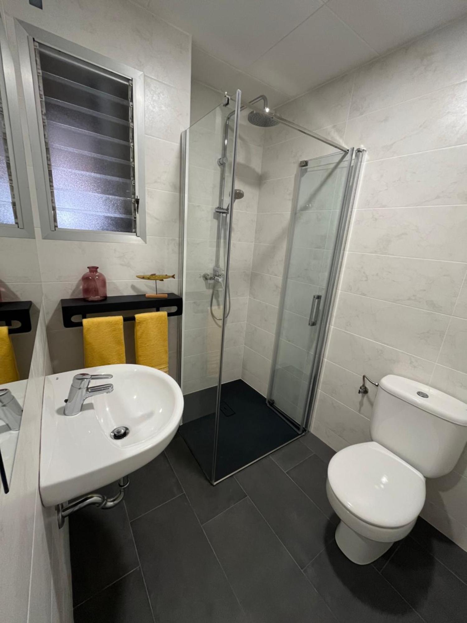 Moderno Apartamento Vacacional Дельтебре Экстерьер фото