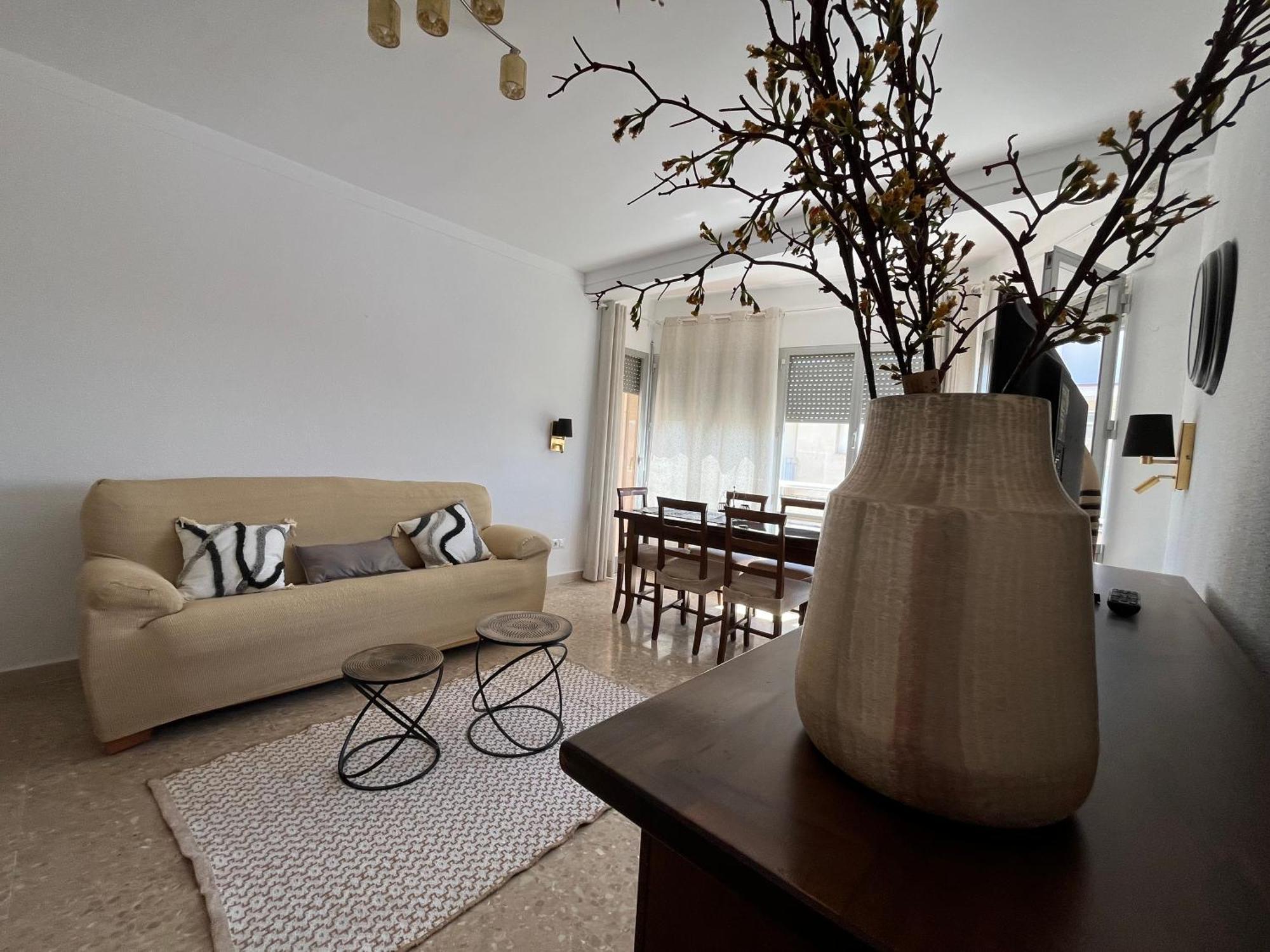 Moderno Apartamento Vacacional Дельтебре Экстерьер фото